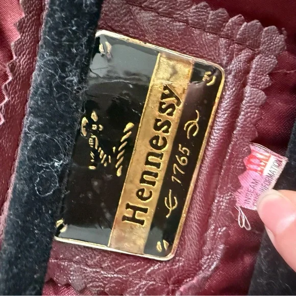 Hennessy 1765 Vintage Burgundy Leather Jacket with Belt - Picture 12 of 15